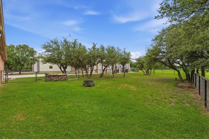 150 Blacktail Lane, Azle TX 76020 - Photo 34