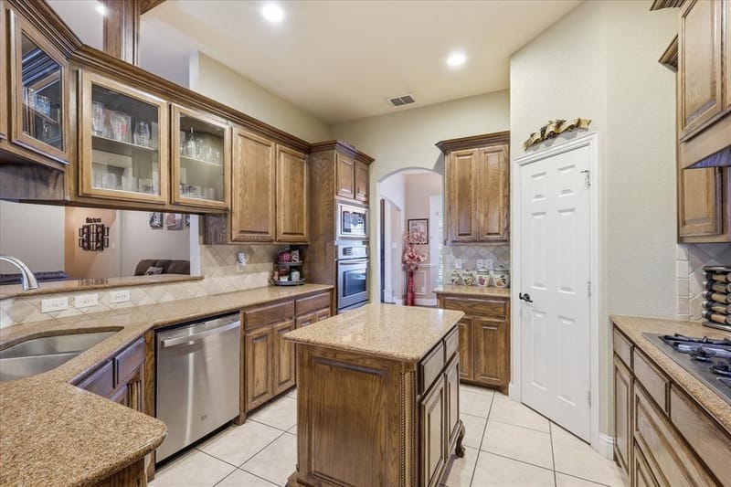 150 Blacktail Lane, Azle TX 76020 - Photo 10