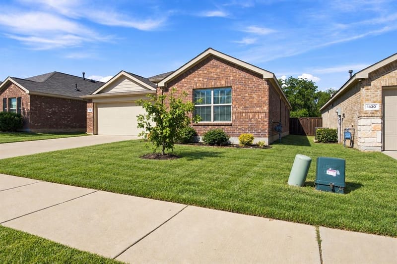 1810 Alamandine Avenue, Cross Roads TX 76227 - Photo 2