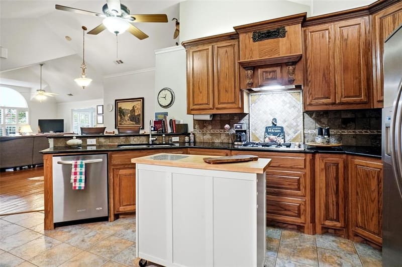 3233 Rosehaven Drive # 1610, Fort Worth TX 76116 - Photo 12