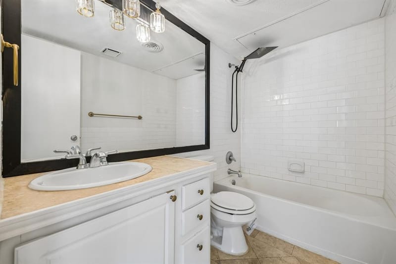 5926 Sandhurst Lane # 224, Dallas TX 75206 - Photo 12
