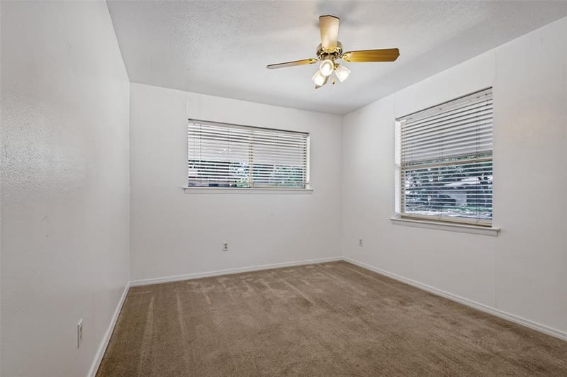 2218 Royal Oaks Drive, Irving TX 75060 - Photo 9