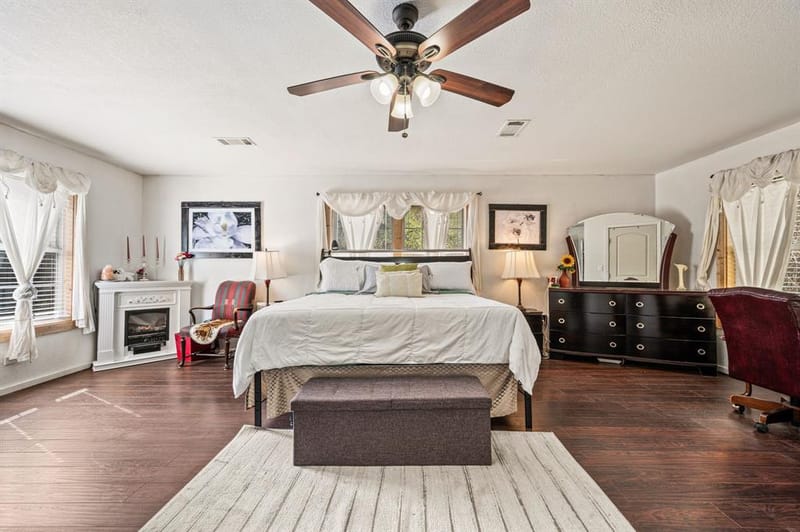 309 E 1st Street, Keene TX 76059 - Photo 16