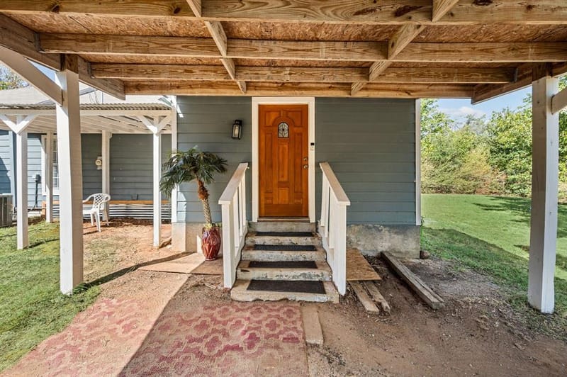 309 E 1st Street, Keene TX 76059 - Photo 5