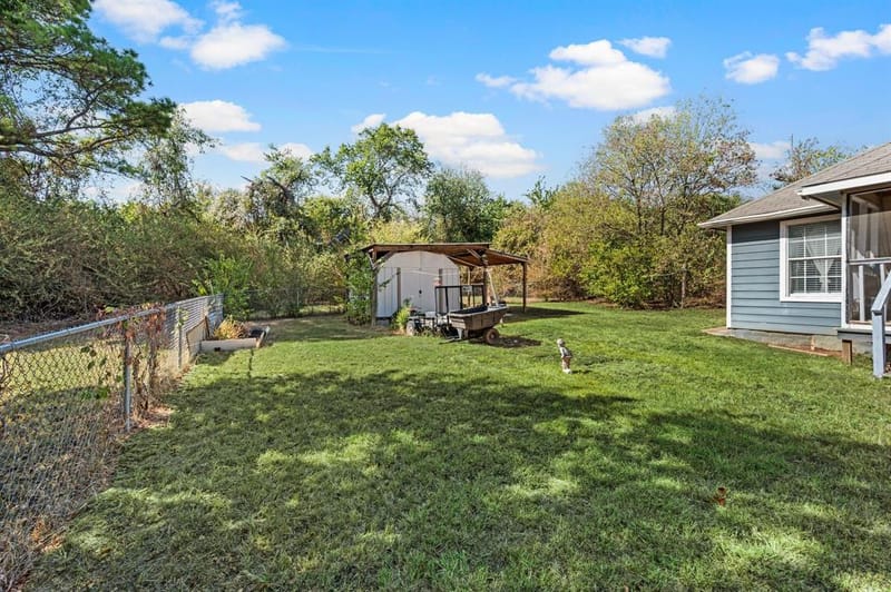 309 E 1st Street, Keene TX 76059 - Photo 24