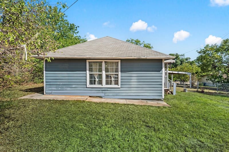 309 E 1st Street, Keene TX 76059 - Photo 25