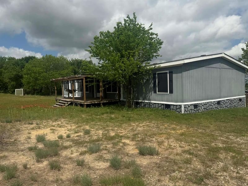1085 Highland Circle, Springtown TX 76082 - Photo 2