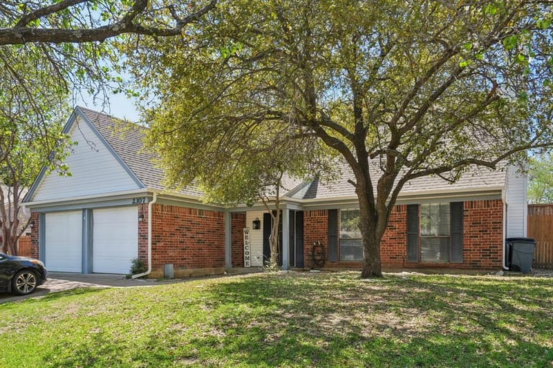 2307 Harrington Court, Euless TX 76039