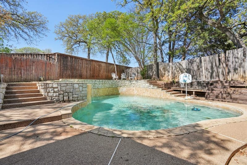 2307 Harrington Court, Euless TX 76039 - Photo 30