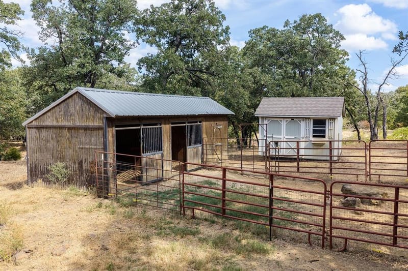 4117 Matthew Drive, Cleburne TX 76031 - Photo 30