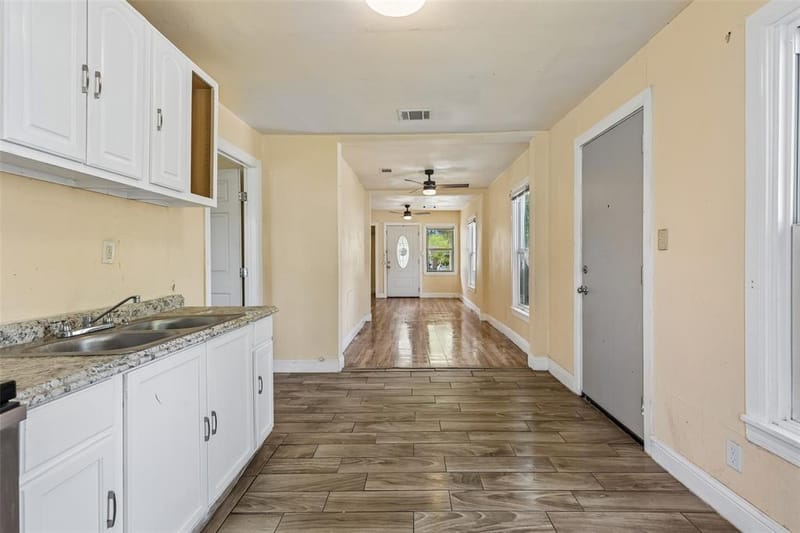 2013 Andrew Avenue, Fort Worth TX 76105 - Photo 13