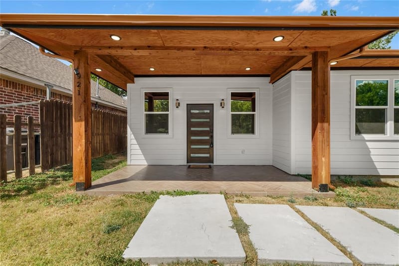 921 Bessie Street, Fort Worth TX 76104 - Photo 3