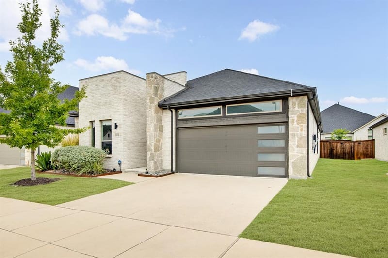 1046 Ocean Breeze Drive, Allen TX 75013 - Photo 2