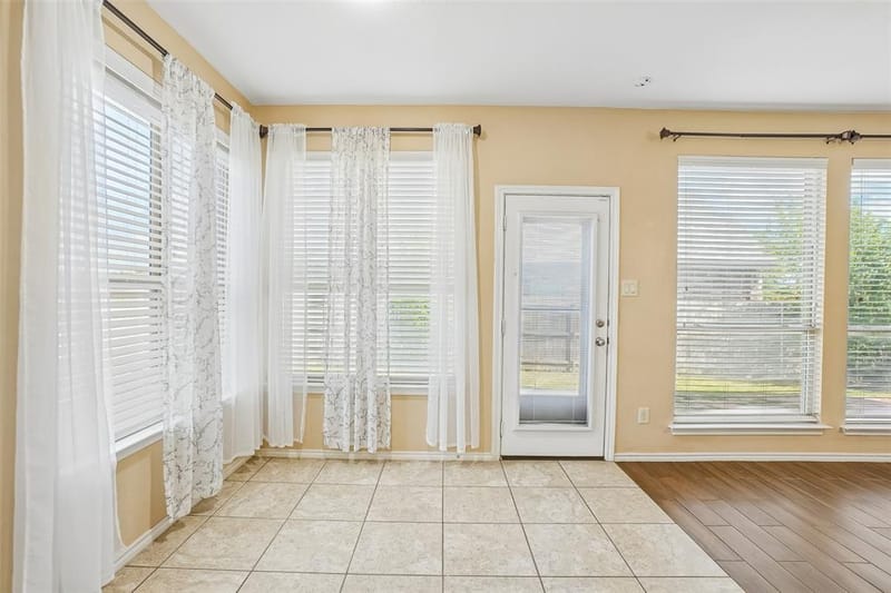 11100 Dunlavin Court, Fort Worth TX 76052 - Photo 13