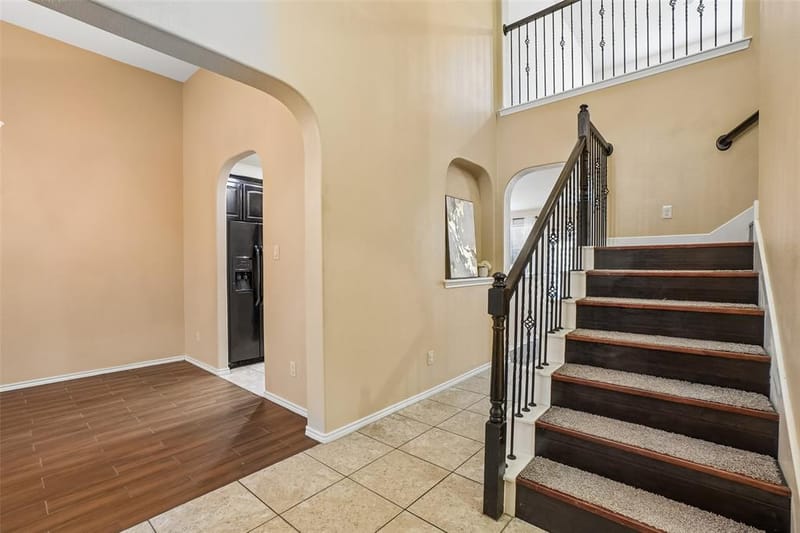 11100 Dunlavin Court, Fort Worth TX 76052 - Photo 5