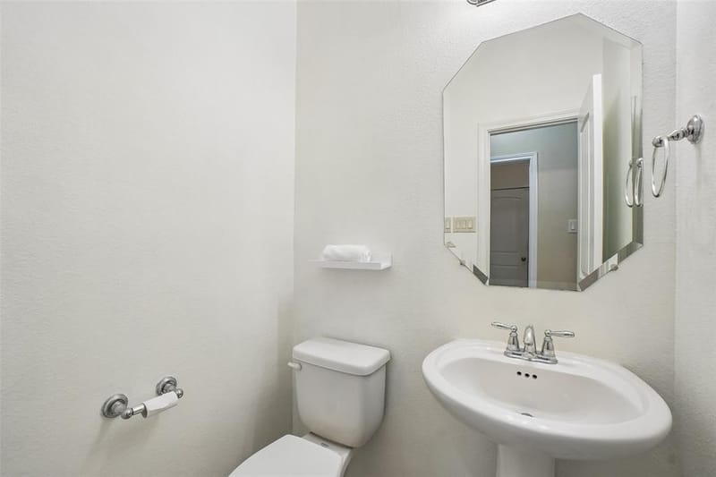 11100 Dunlavin Court, Fort Worth TX 76052 - Photo 11