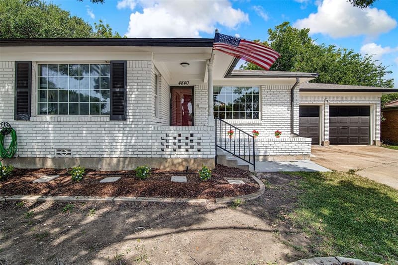 4840 Overton Avenue, Fort Worth TX 76133 - Photo 2