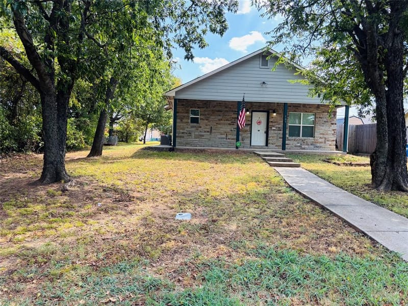 105 William Street, Pottsboro TX 75076