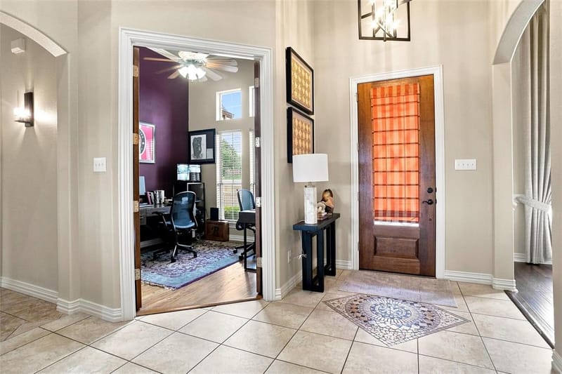 1810 Indian Ridge, Oak Leaf TX 75154 - Photo 2