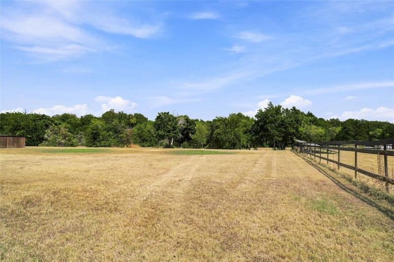 1810 Indian Ridge, Oak Leaf TX 75154 - Photo 25
