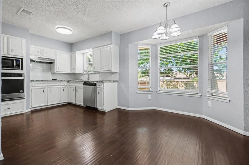 405 Sixpence Lane, Euless TX 76039 - Photo 7