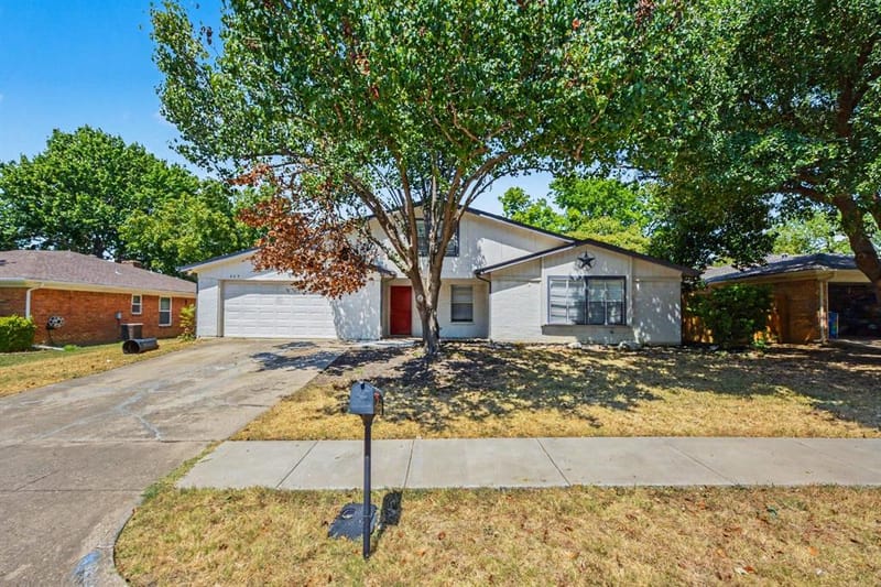 405 Sixpence Lane, Euless TX 76039