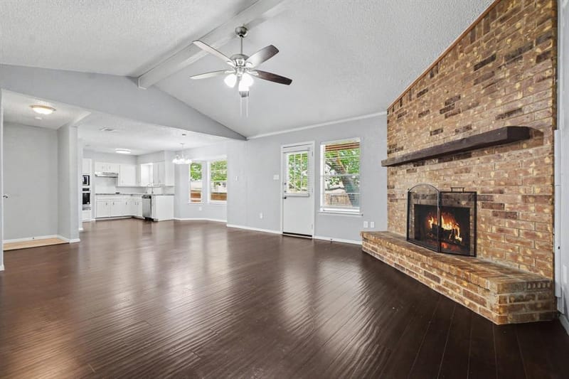 405 Sixpence Lane, Euless TX 76039 - Photo 5
