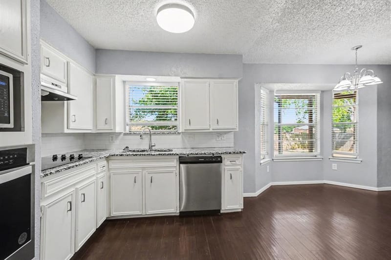 405 Sixpence Lane, Euless TX 76039 - Photo 8