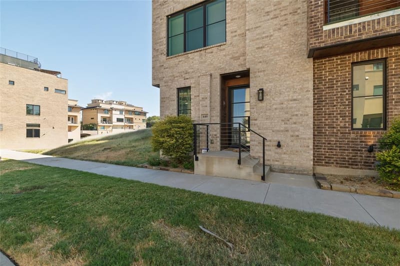 449 S Rayner Street, Fort Worth TX 76111 - Photo 6