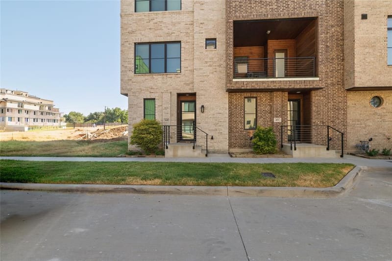449 S Rayner Street, Fort Worth TX 76111 - Photo 5