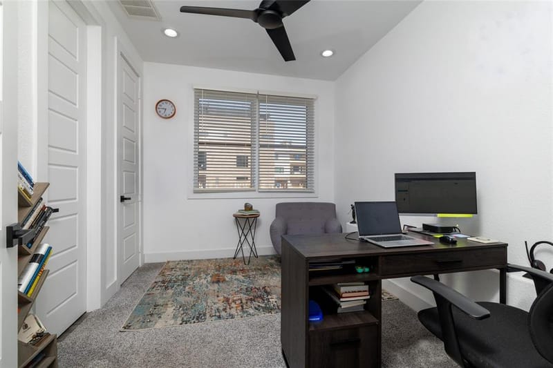 449 S Rayner Street, Fort Worth TX 76111 - Photo 8