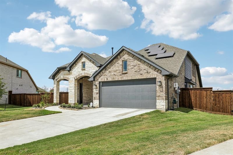 2123 Pennywell Drive, Mansfield TX 76084 - Photo 2
