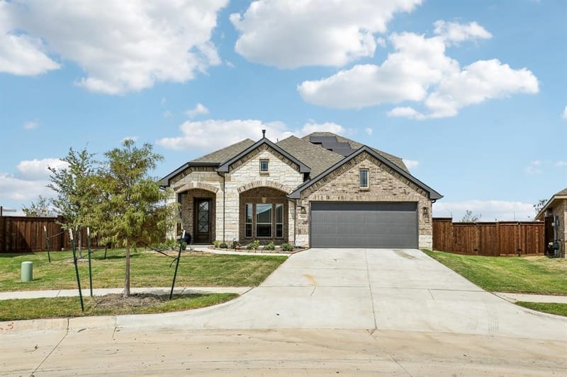 2123 Pennywell Drive, Mansfield TX 76084 - Photo 3