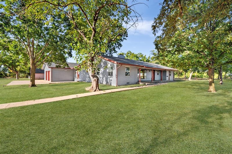 917 Goodwyn Road, Italy TX 76651 - Photo 27