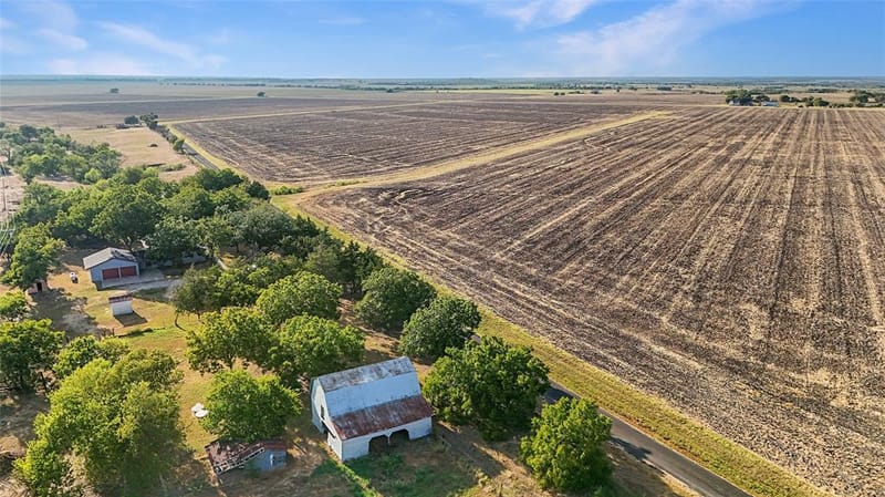 917 Goodwyn Road, Italy TX 76651 - Photo 36