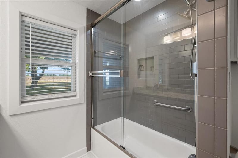 917 Goodwyn Road, Italy TX 76651 - Photo 24