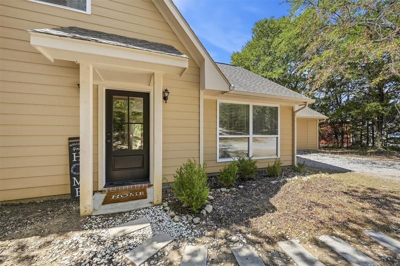 90 County Road 2256, Valley View TX 76272 - Photo 5