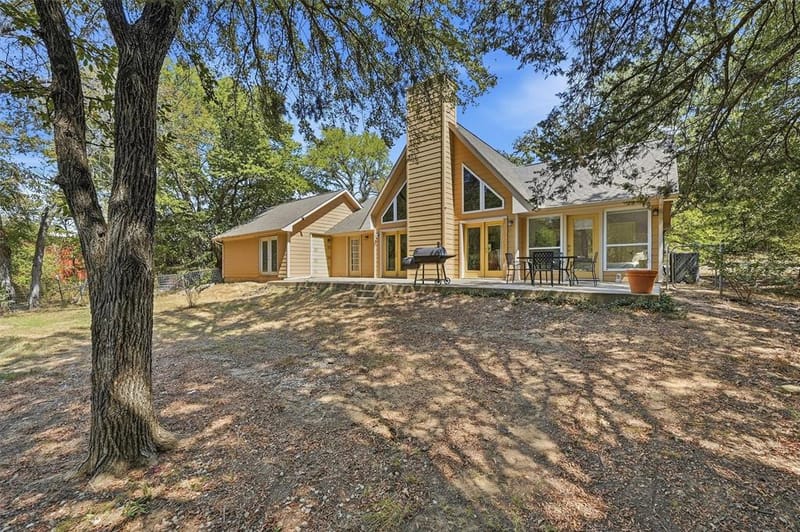 90 County Road 2256, Valley View TX 76272 - Photo 31