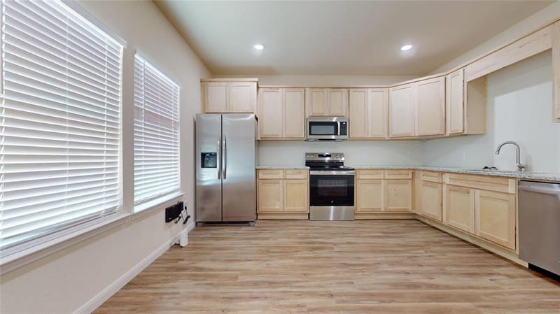 18636 Doubletree Drive, Justin TX 76247 - Photo 6