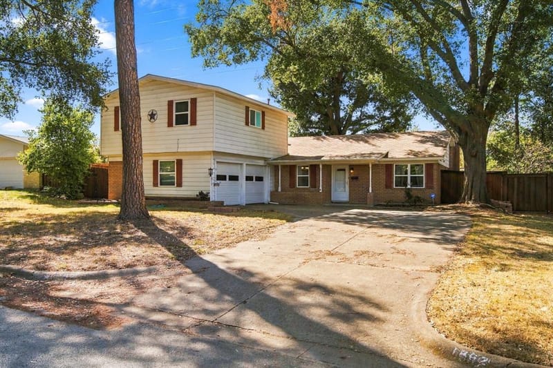 1802 Tulip Drive, Arlington TX 76013 - Photo 3