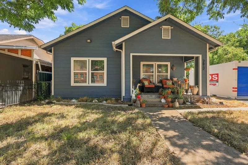 2612 Idaho Avenue, Dallas TX 75216