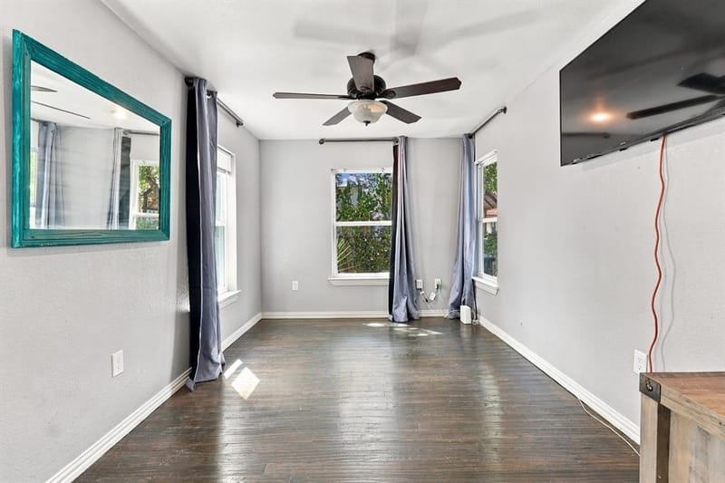 2612 Idaho Avenue, Dallas TX 75216 - Photo 9
