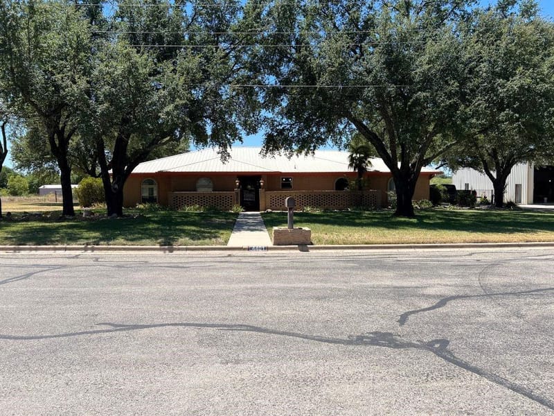 4401 River Oaks Drive, Brownwood TX 76801