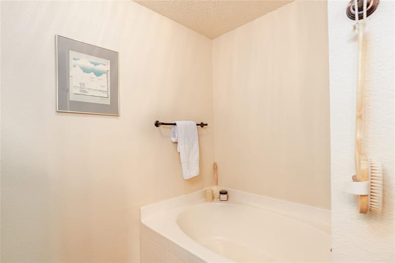 521 N Avenue E, Springtown TX 76082 - Photo 16