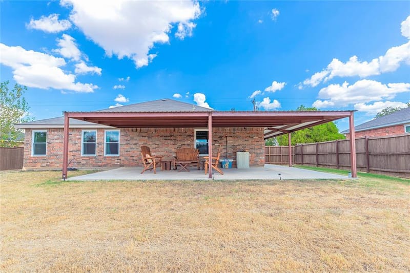 521 N Avenue E, Springtown TX 76082 - Photo 26