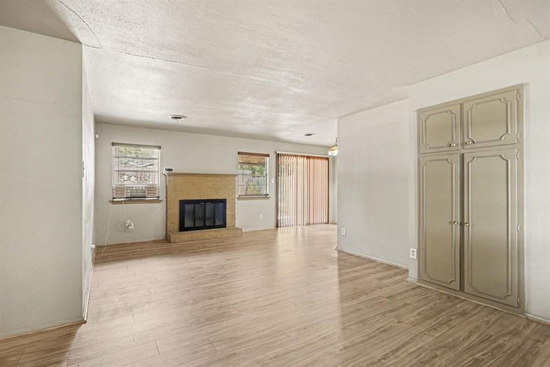 2715 Bellaire Court, Arlington TX 76013 - Photo 9
