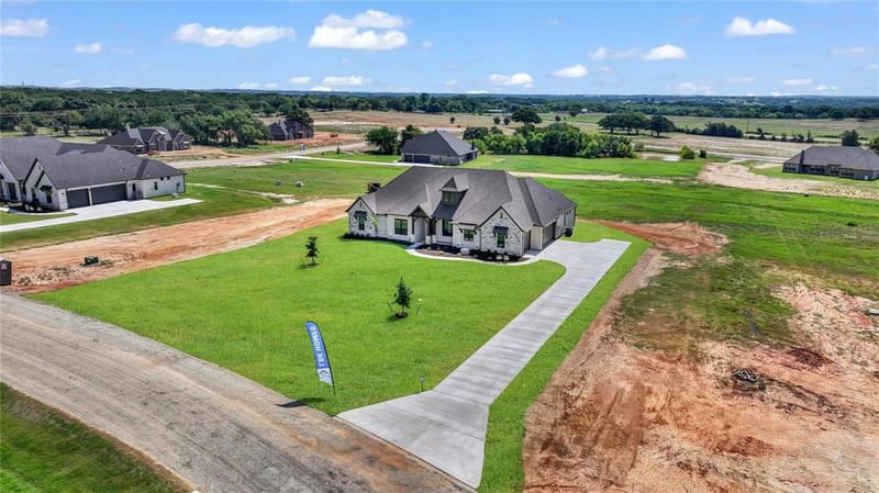119 Guynell Ridge, Decatur TX 76234 - Photo 2