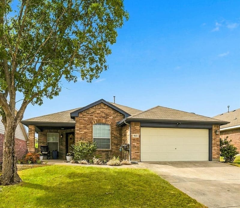 9861 Autumn Sage Drive, Fort Worth TX 76108 - Photo 2