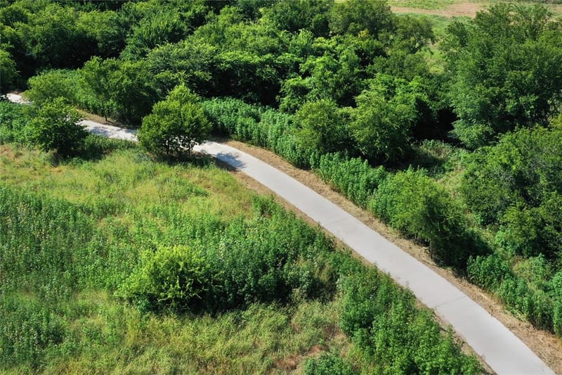 11212 Treehouse Trail, Justin TX 76247 - Photo 26