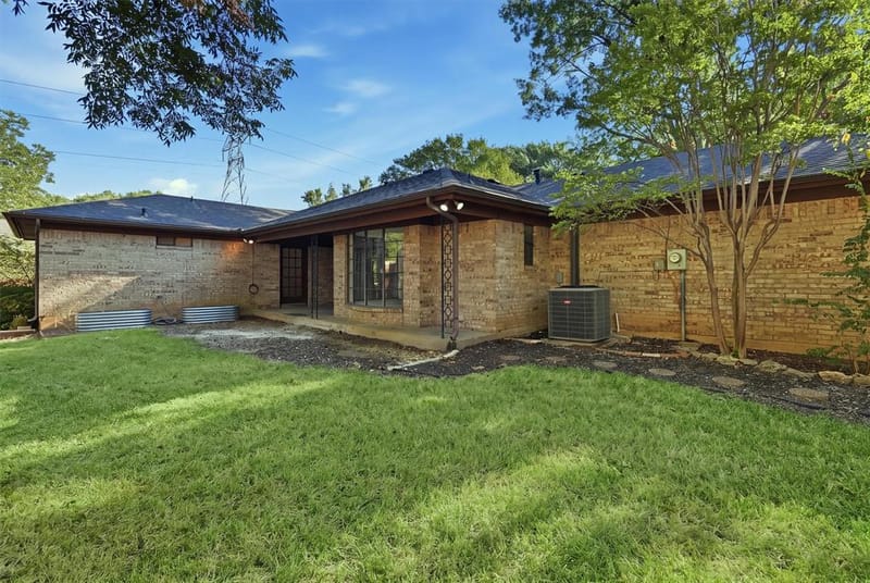 6437 Suncrest Court, North Richland Hills TX 76180 - Photo 37